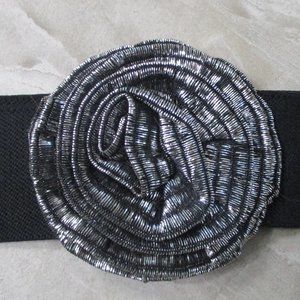Vintage Metallic Silver Rosette Buckle on Blac Stretch Band Belt